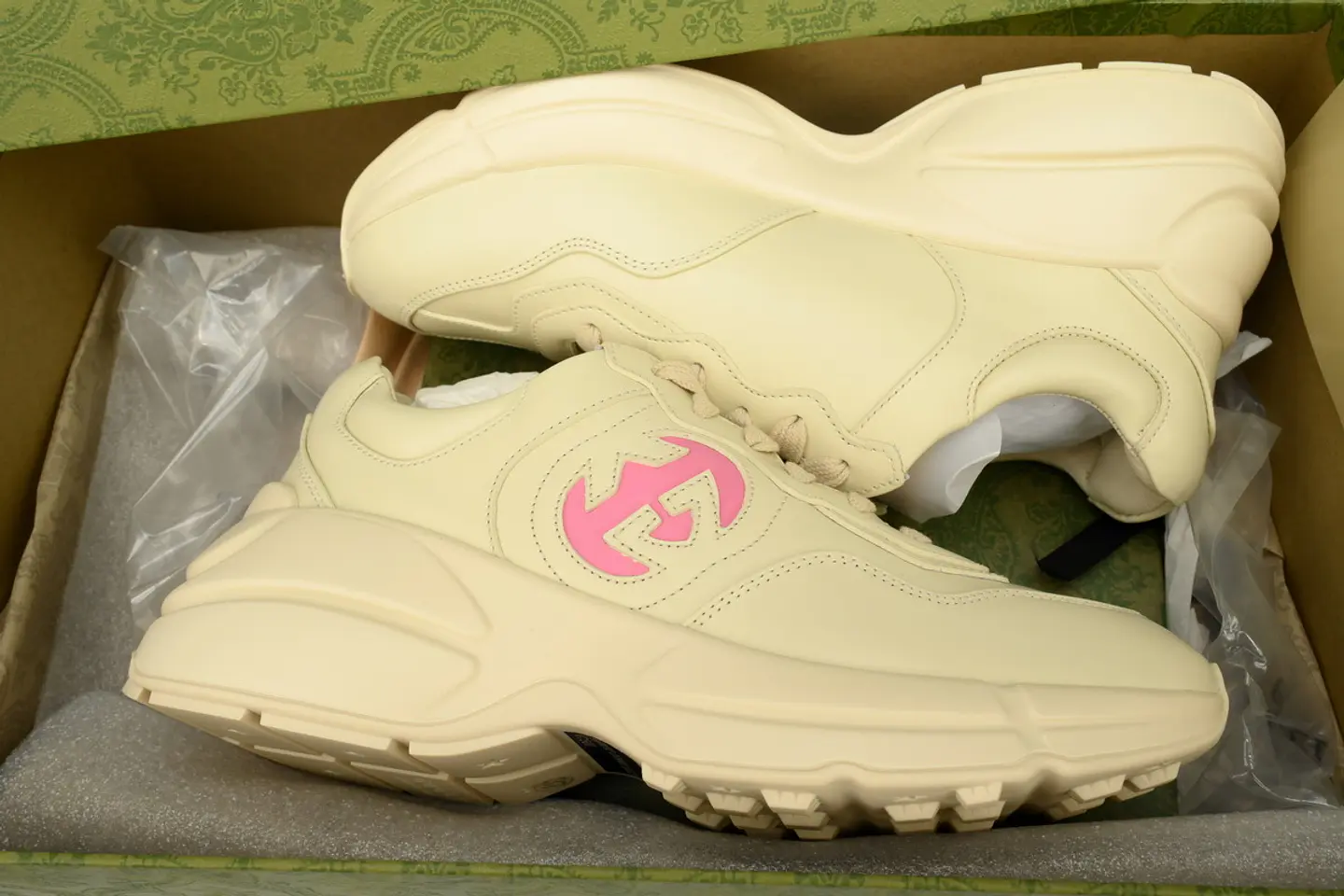 Gucci Rhyton Pink Logo Edition 12