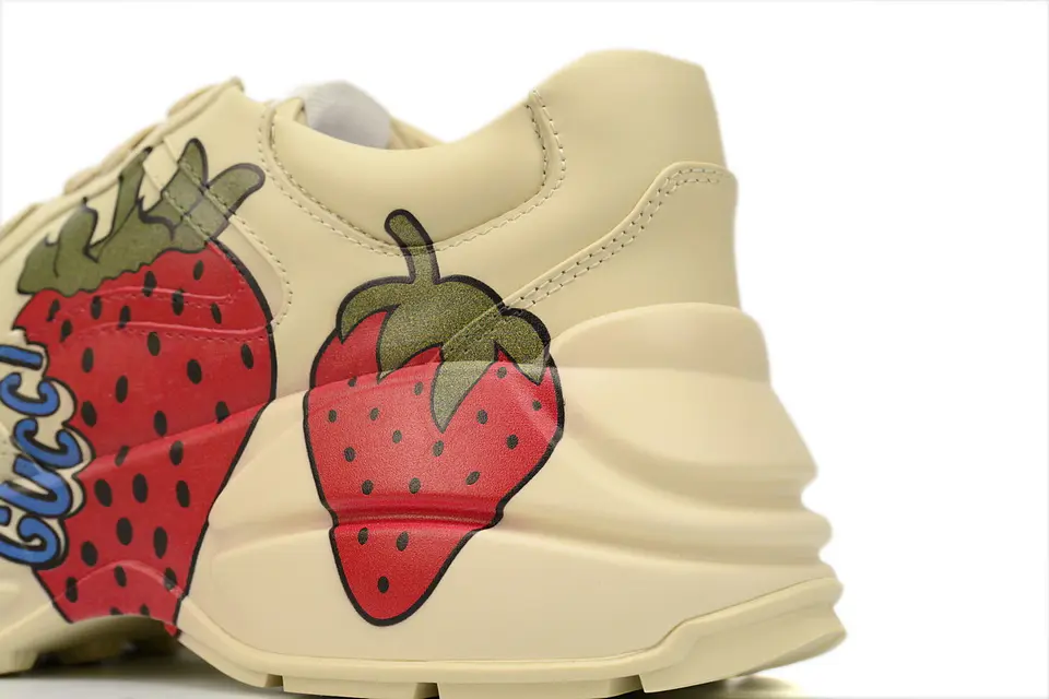 Gucci Rhyton “Strawberry” 4