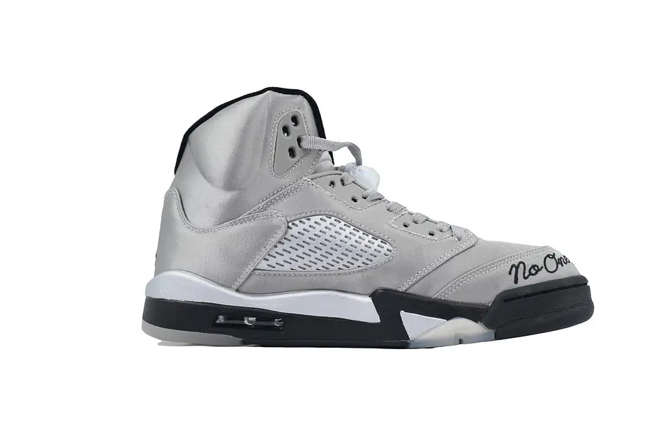 Nike Jordan 5 Retro Wings 6