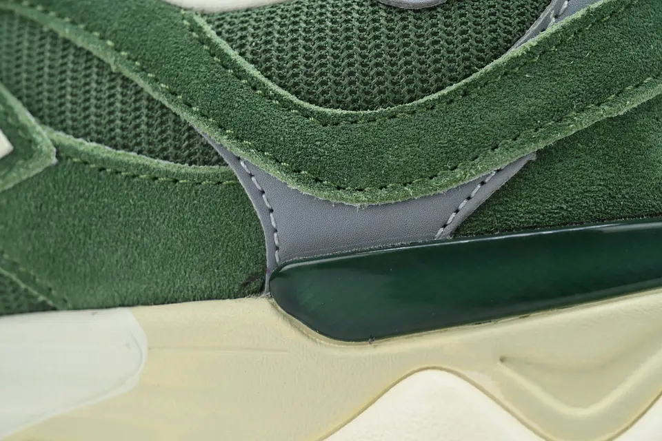New Balance 9060 Nori 7