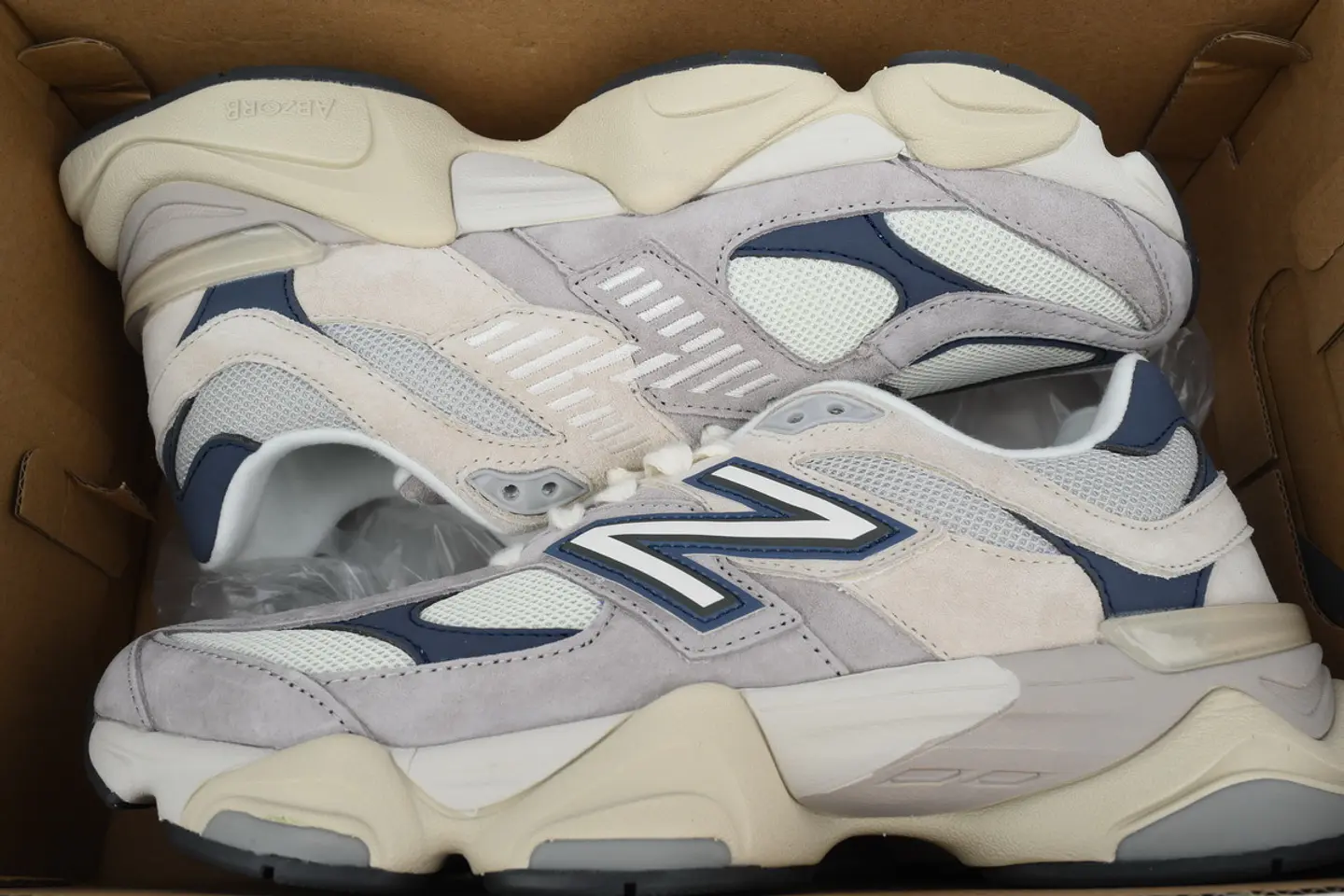 New Balance 9060 Moonrock Linen 7