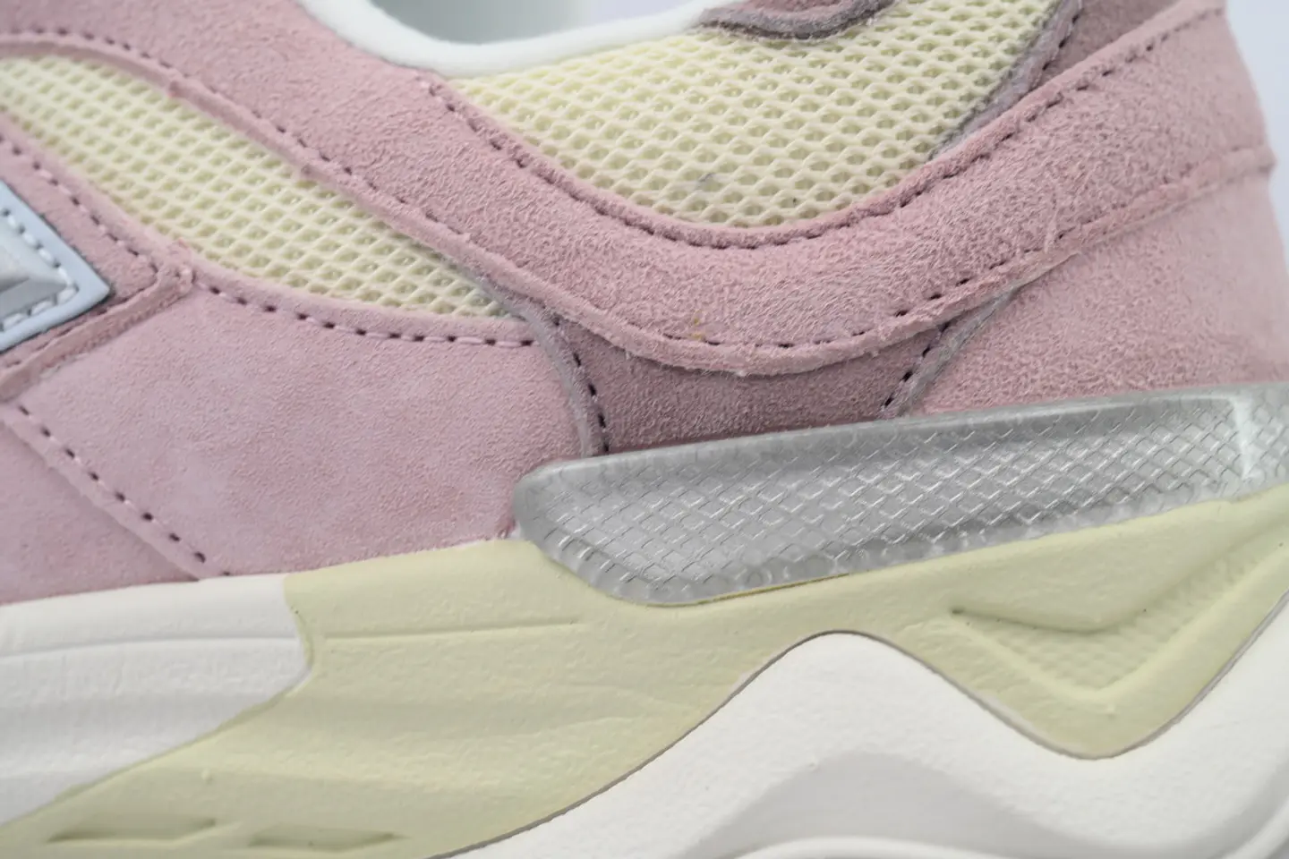 New Balance 9060 Rose Sugar Ice Wine 6