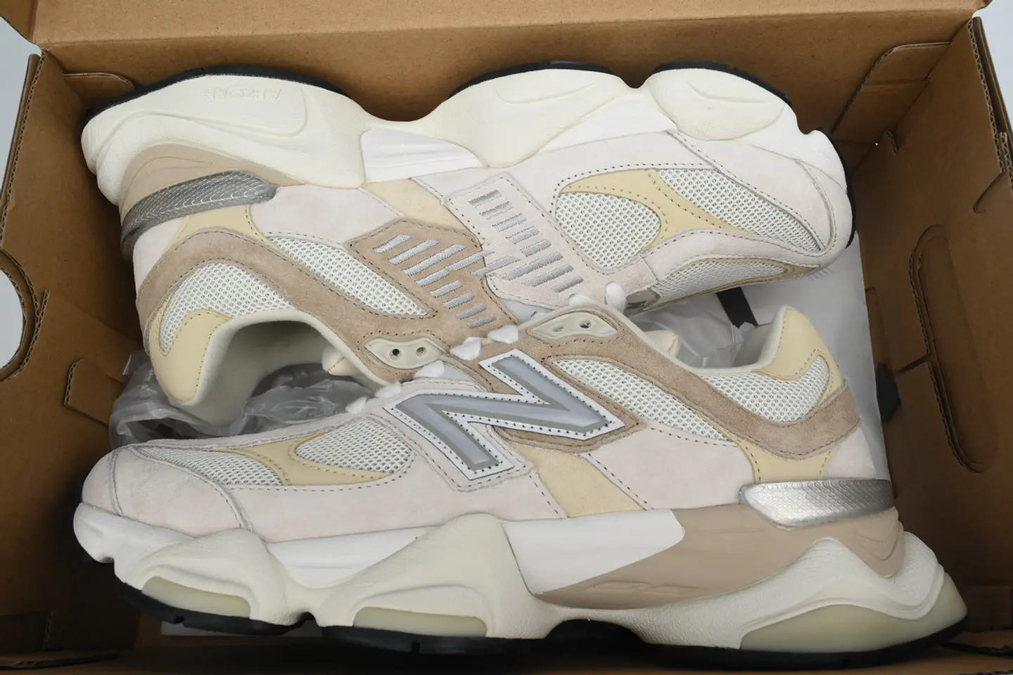 New Balance 9060 Turtledove 6