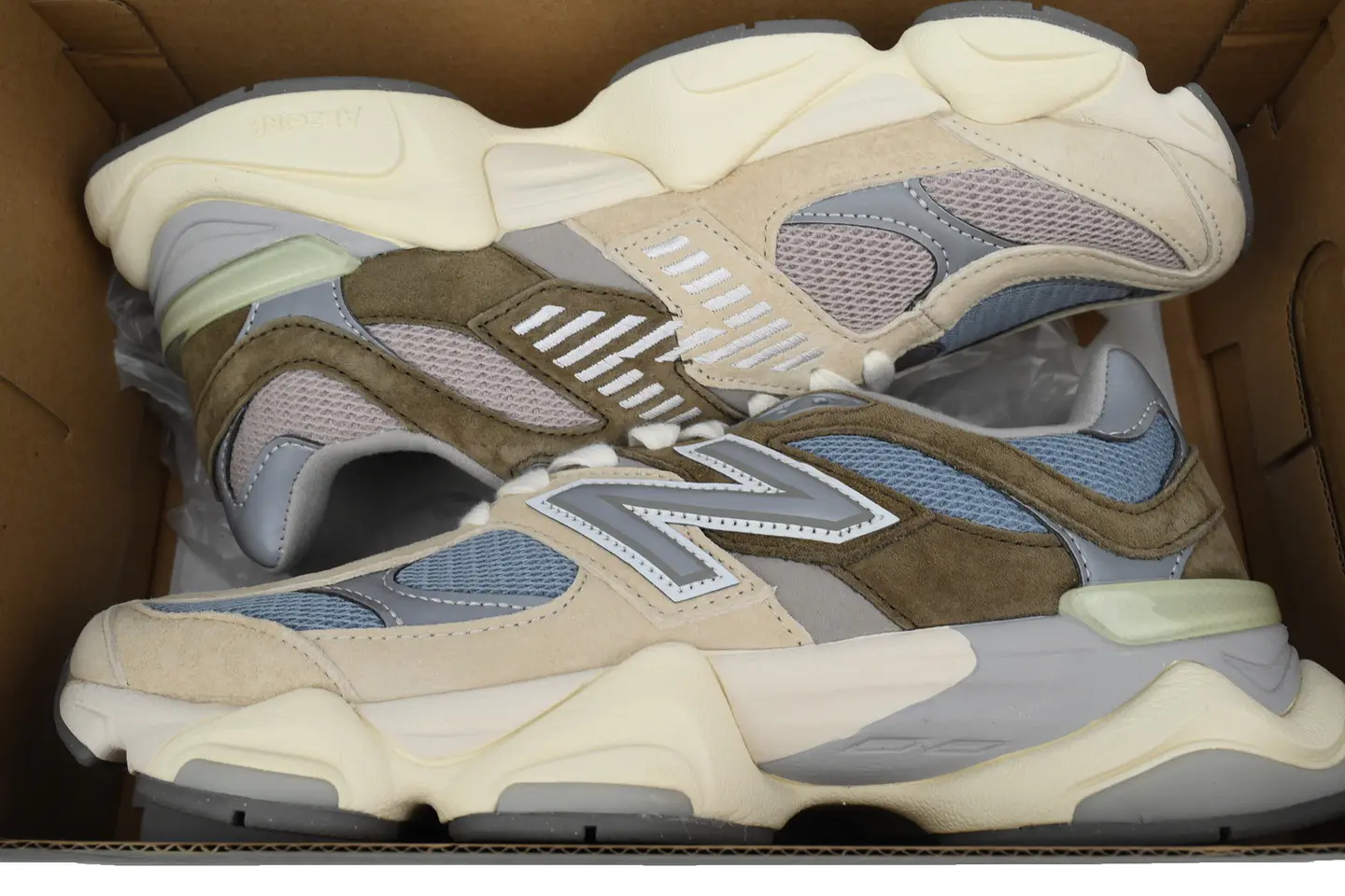 New Balance 9060 Cherry Blossom Pack 6