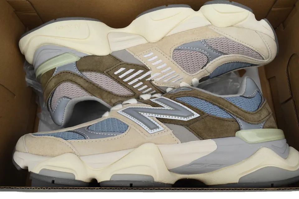 New Balance 9060 Cherry Blossom Pack 6
