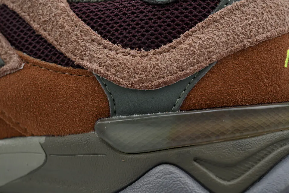 New Balance 9060 Burgundy Pink 8