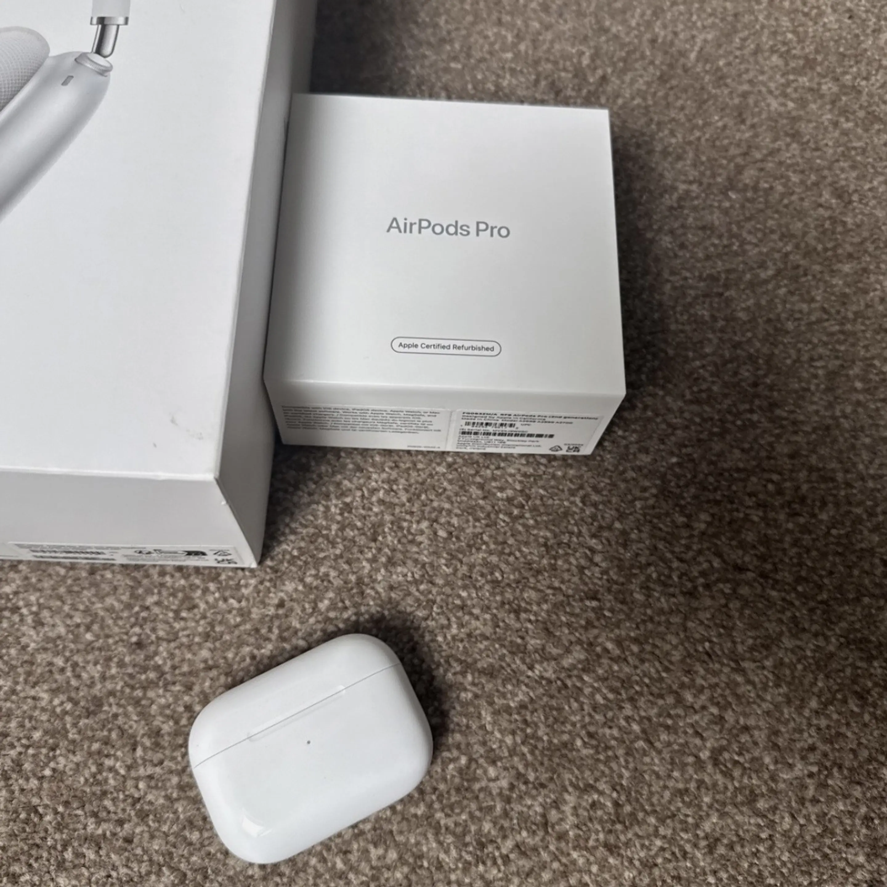 AirPods Pro Gen 2 3