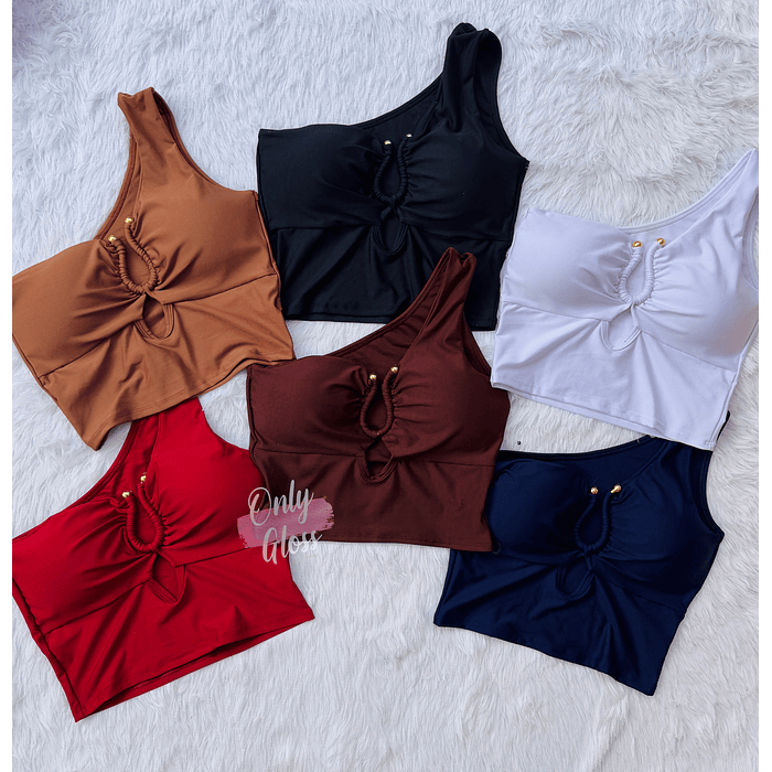 Top asimetrico detalle Hebilla Dorada