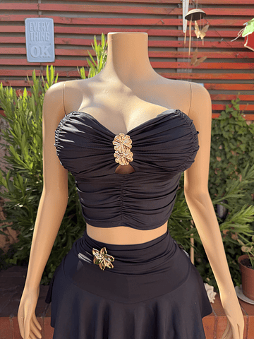 Crop strapless arrugadito doble flor 