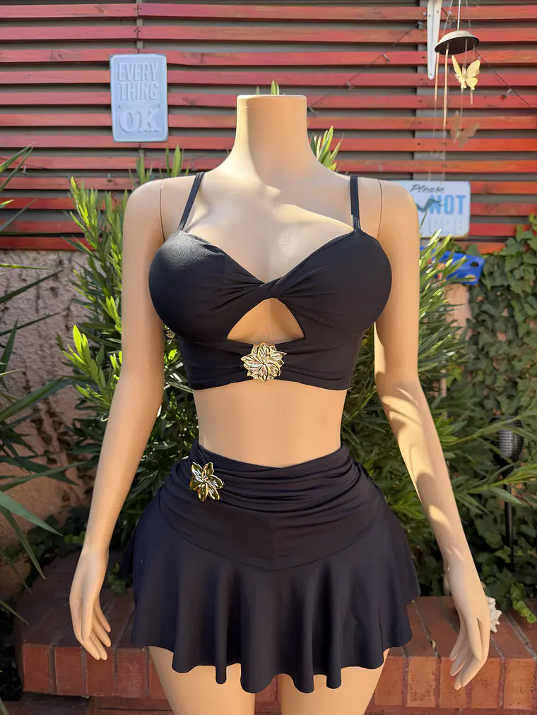 Crop torcido flor en Abdomen 1