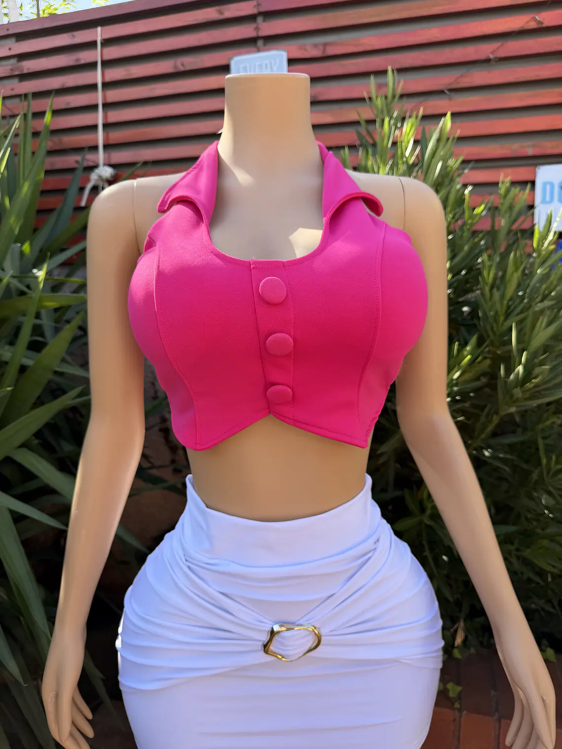 Crop botones Cuello 1