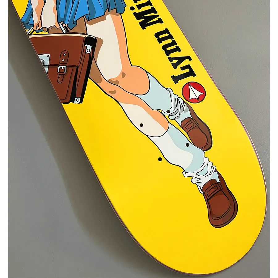 Hook Ups Official Lynn Minmay 8.25 Tabla Skate
