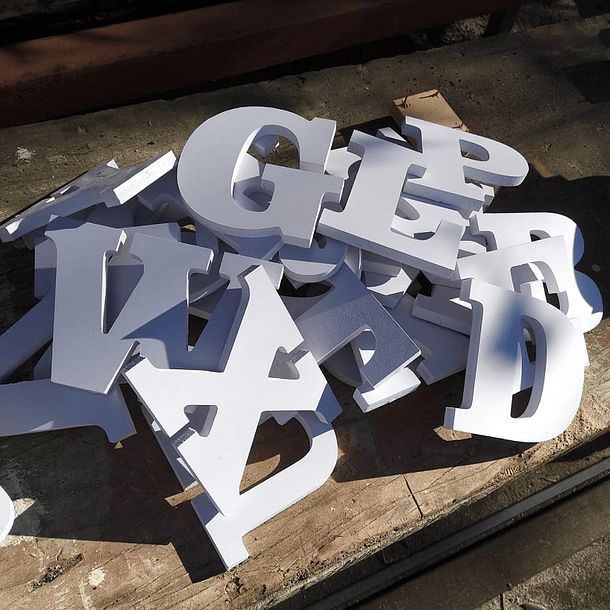 Letras PVC BLANCO 25cm PINTABLE 1