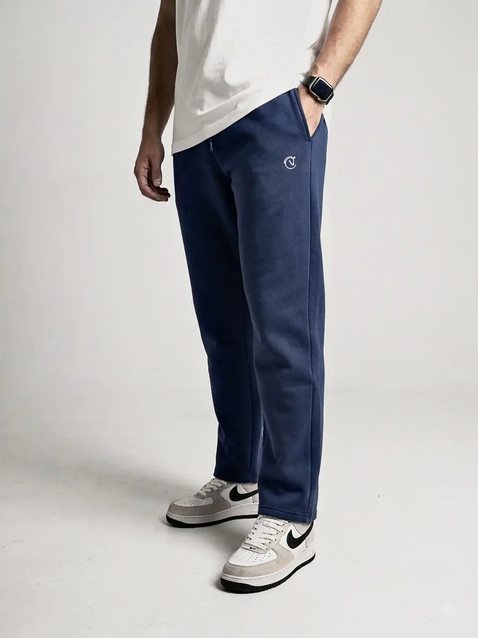 BUZO JOGGER CORTE RECTO  2