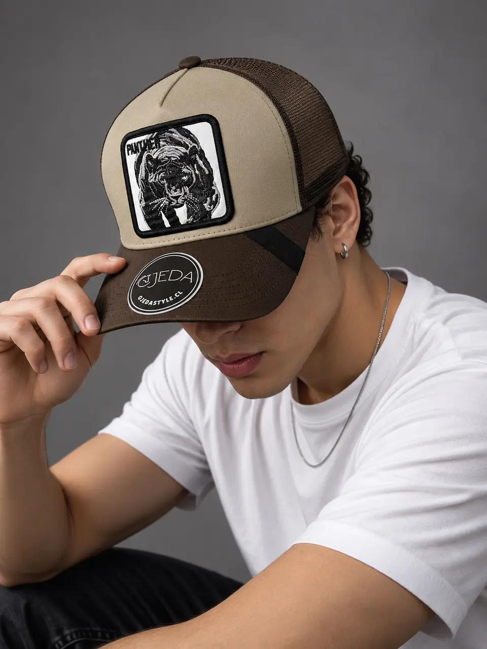 GORRA TRUCKER DE MALLA PREMIUM  3