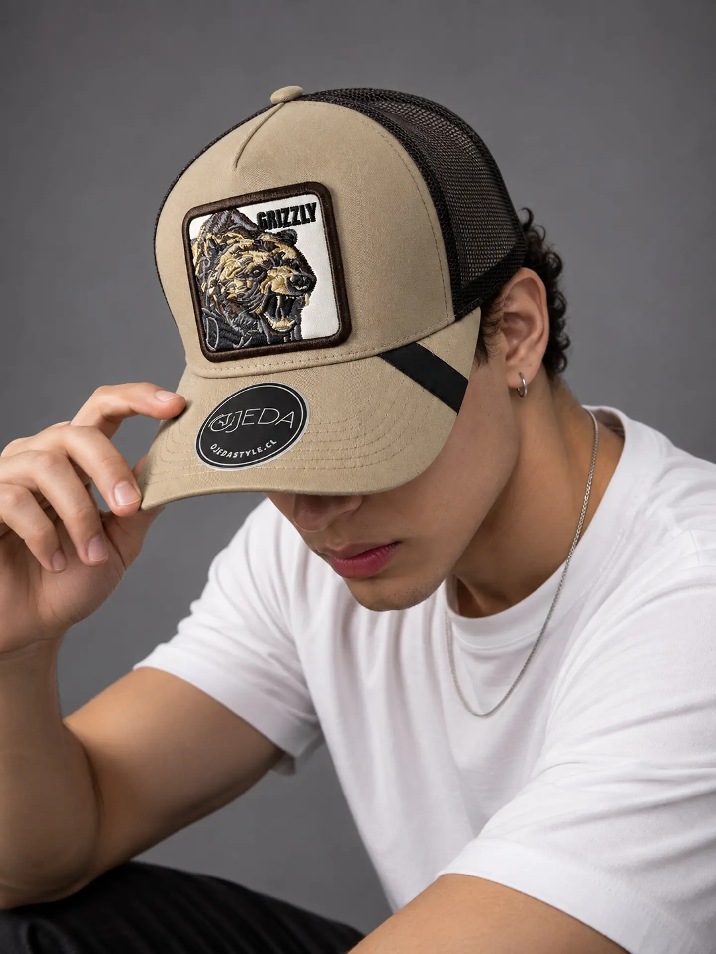 GORRA TRUCKER DE MALLA PREMIUM  6