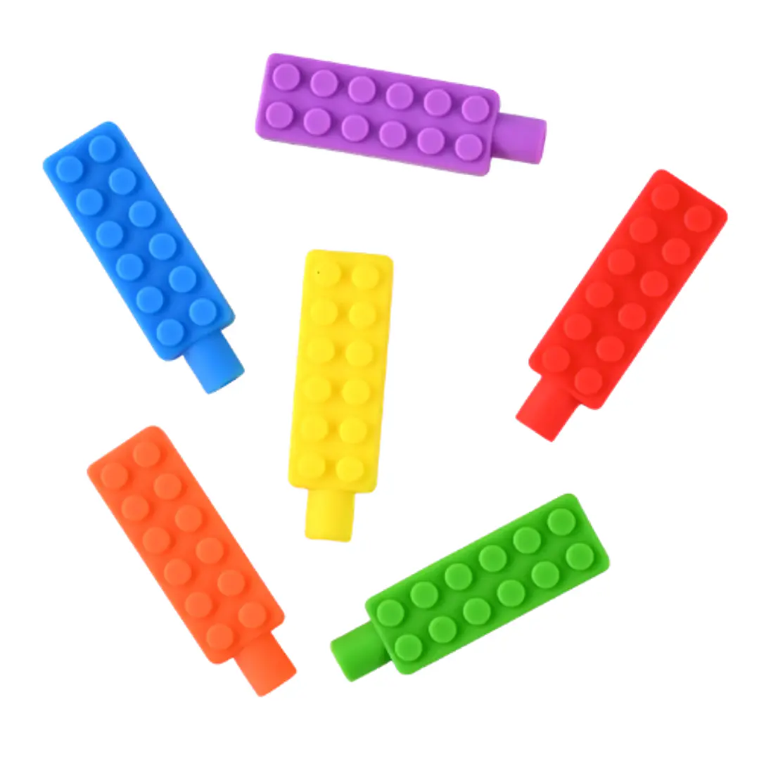 Mordedor sensorial lego para lápiz 2