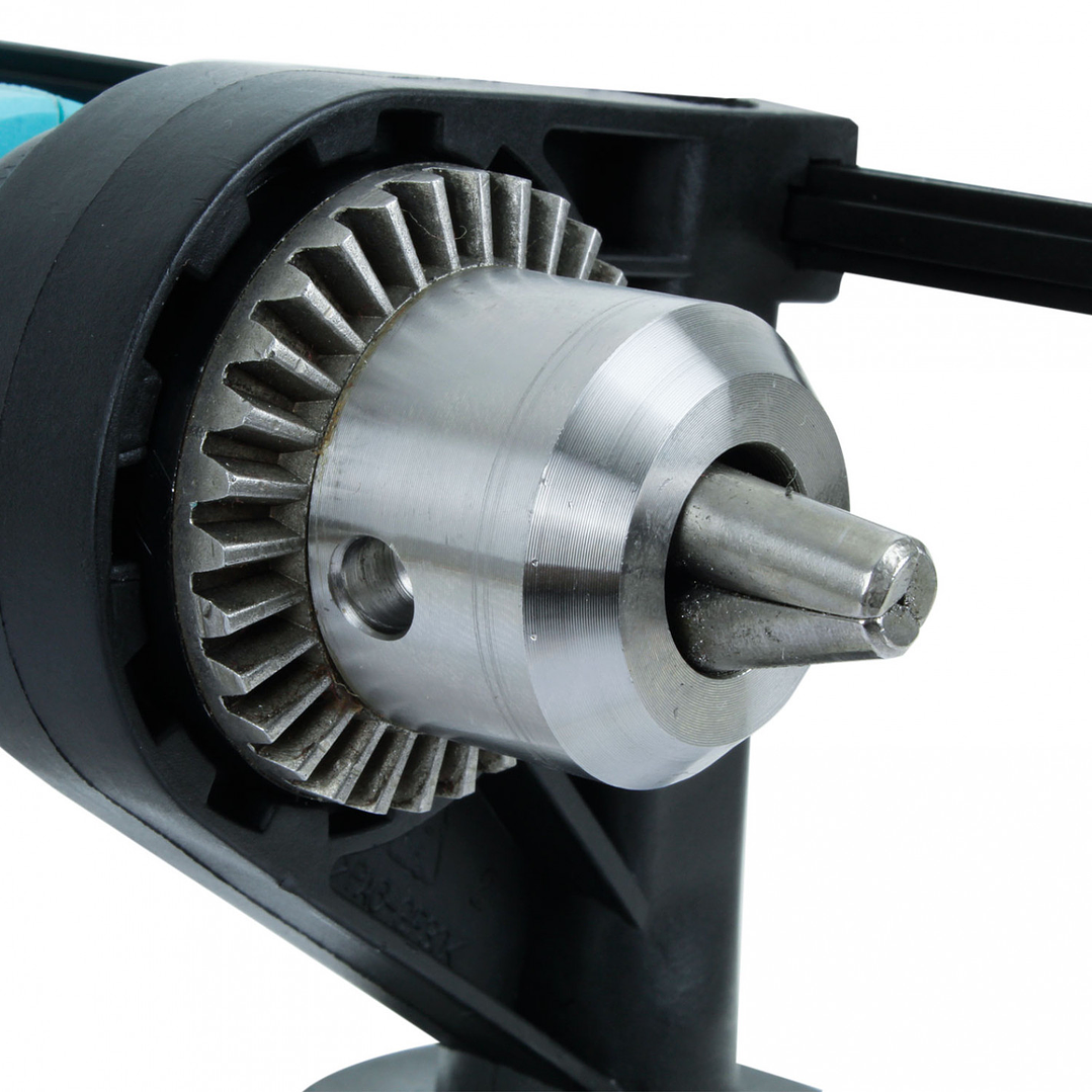 Kit Taladro Percutor 13 mm – 550 W 4