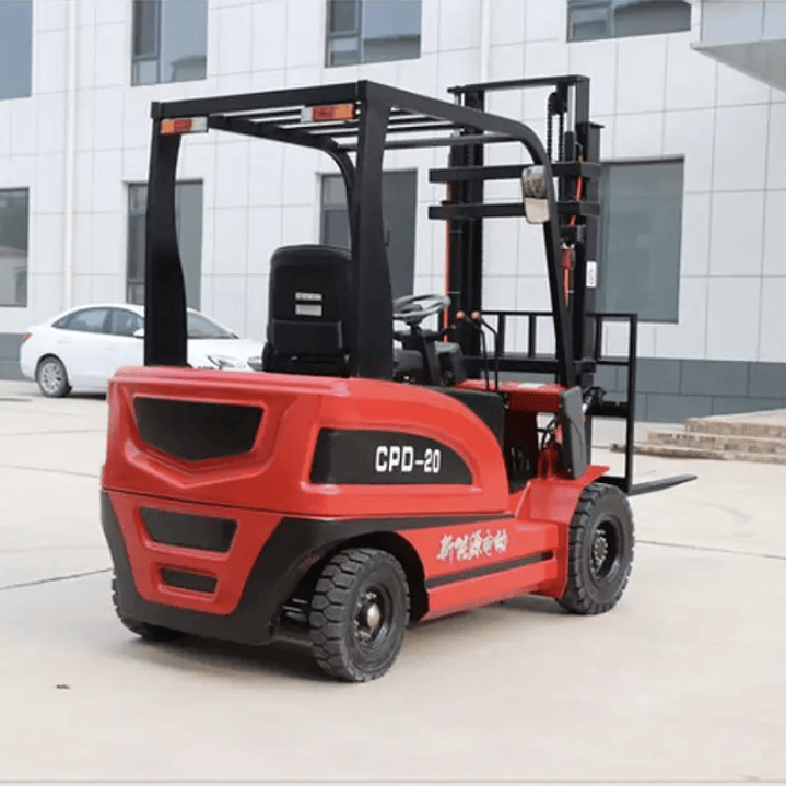 Grúa Horquilla Eléctrica 3.0 Ton Mástil Triple 4.5mt 1