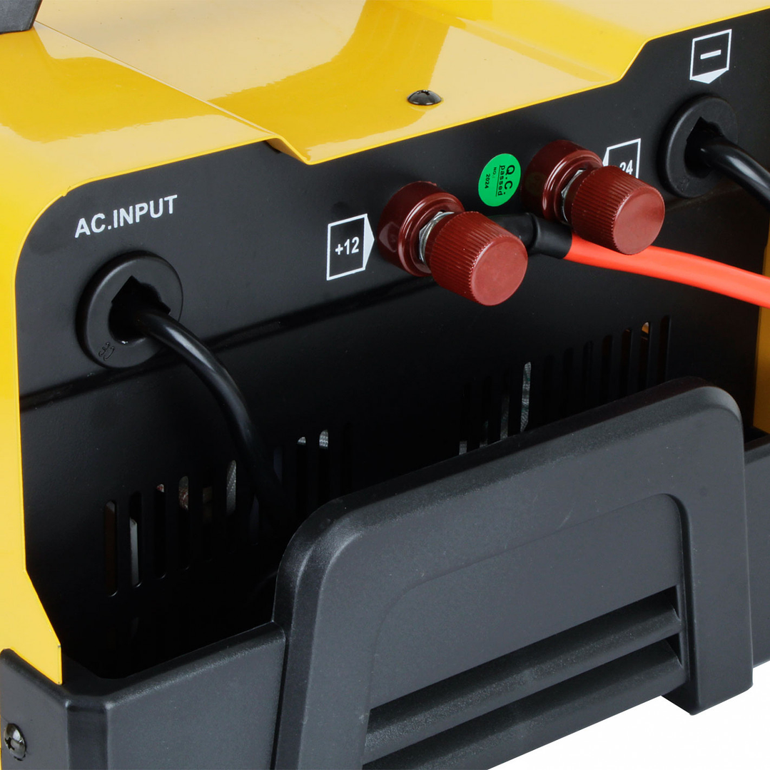 Cargador de Batería CT-70 12V / 24V 3