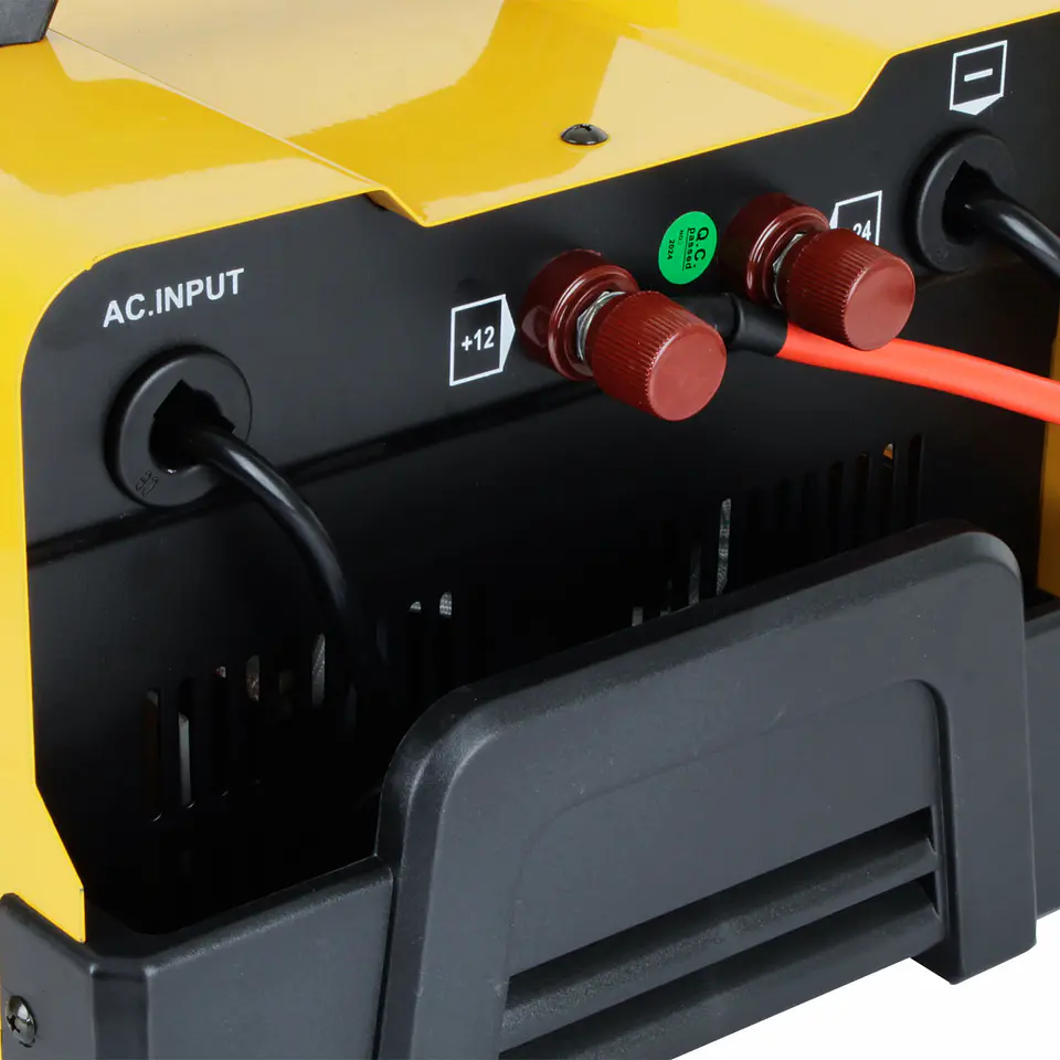 Cargador de Batería CT-70 12V / 24V 3
