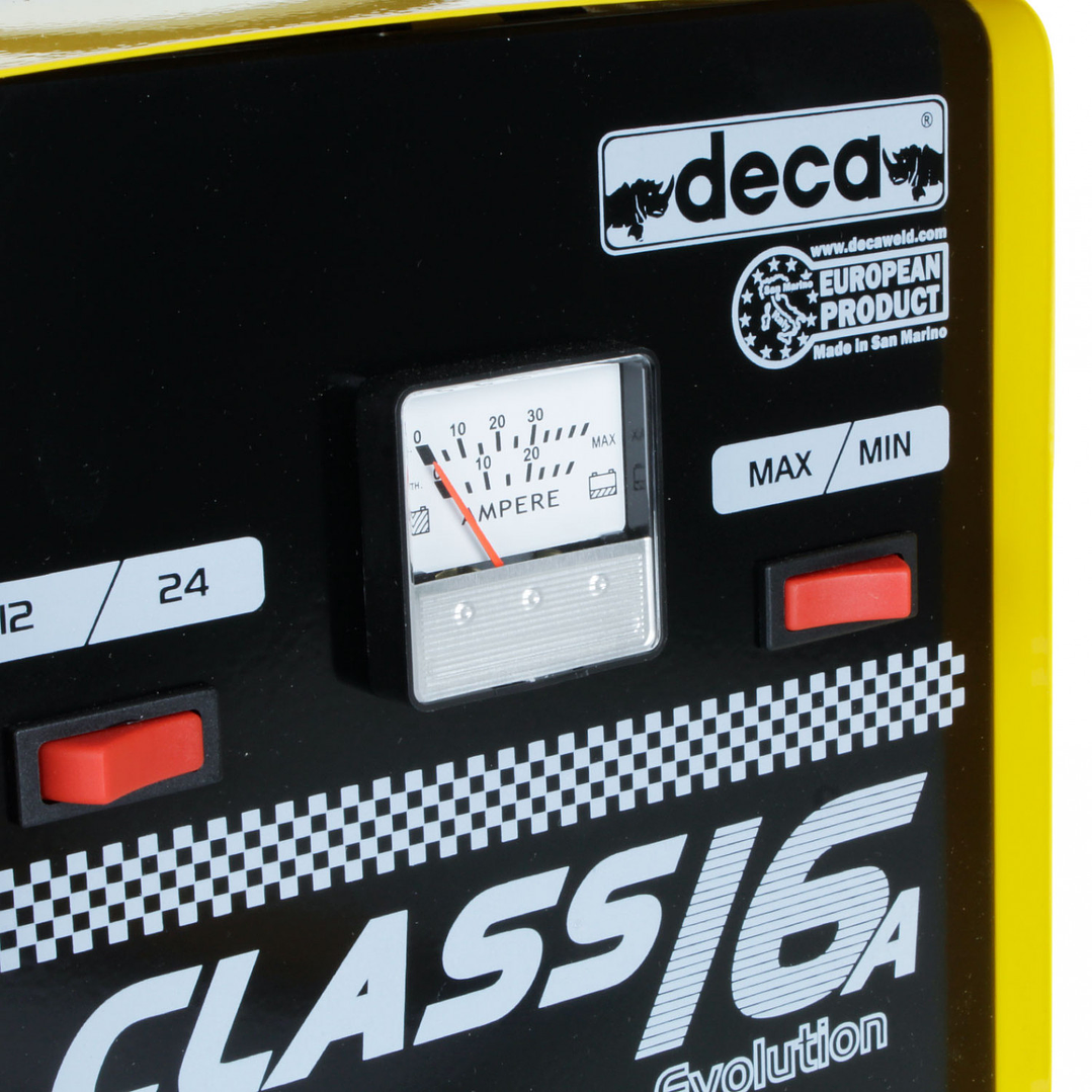 Cargador de Baterías Class 16 Modelo 310000 12V / 24V 3