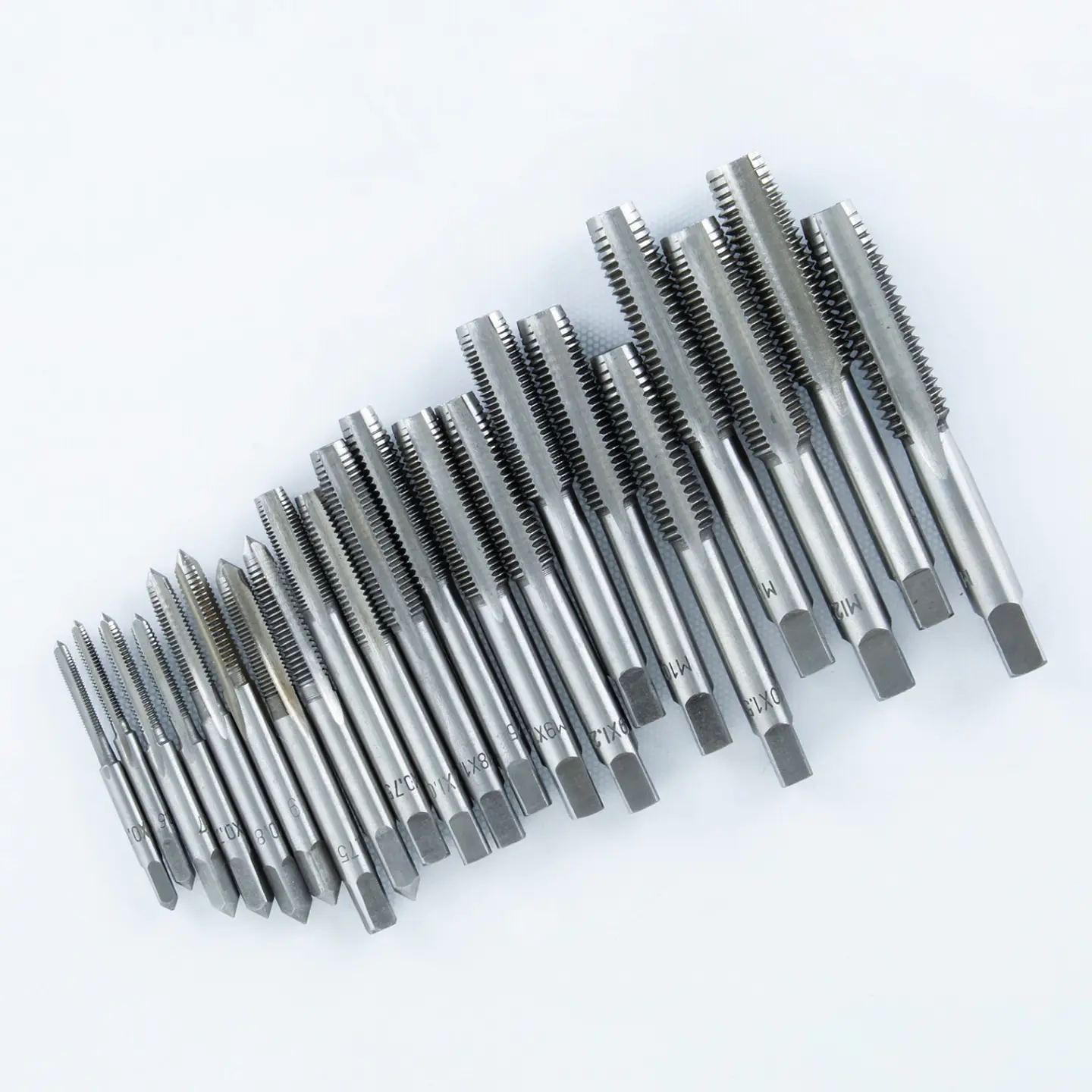 Kit de machos y terrajas métricas Jonnesway AG010229 – 50 piezas 7