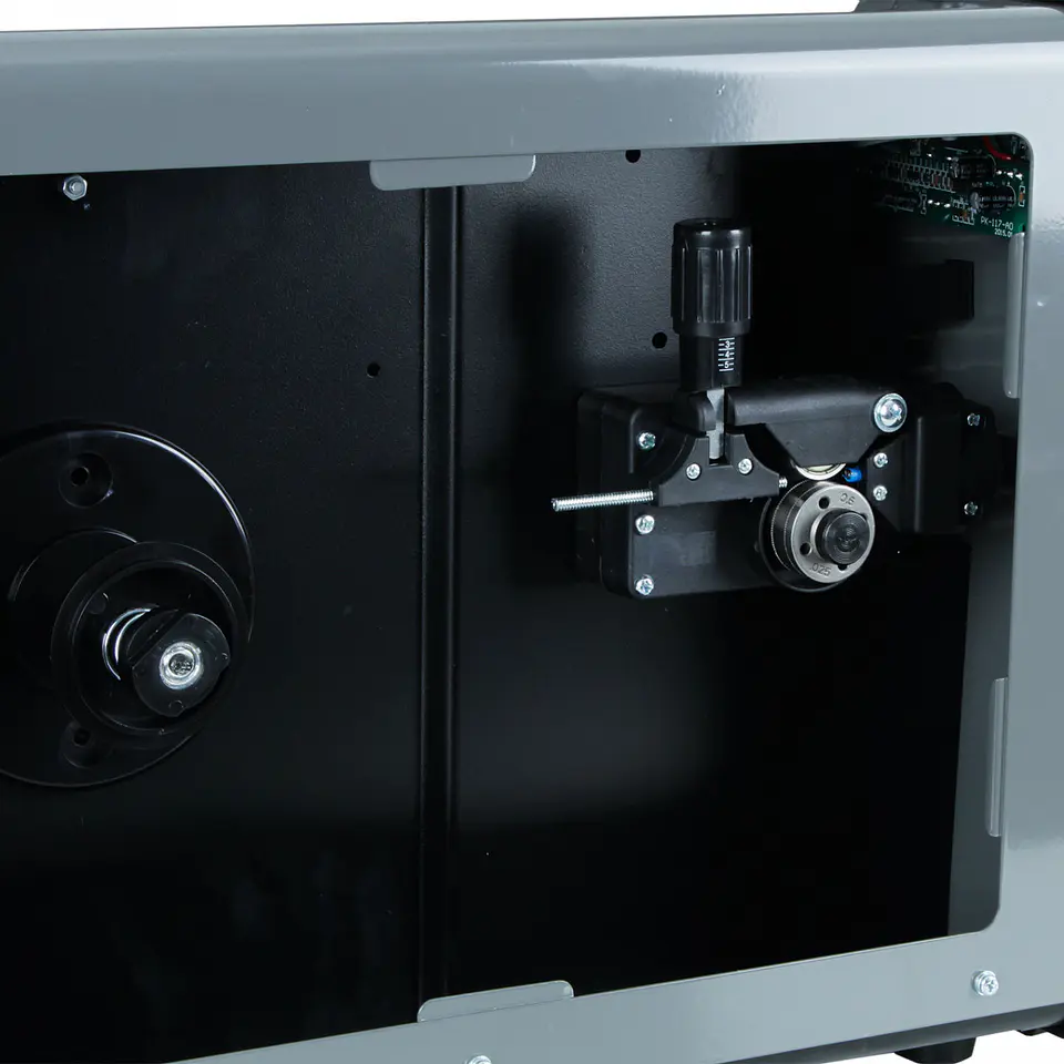 Soldadora inverter MIG Gladiator IME 8170/220 – 170 A 7