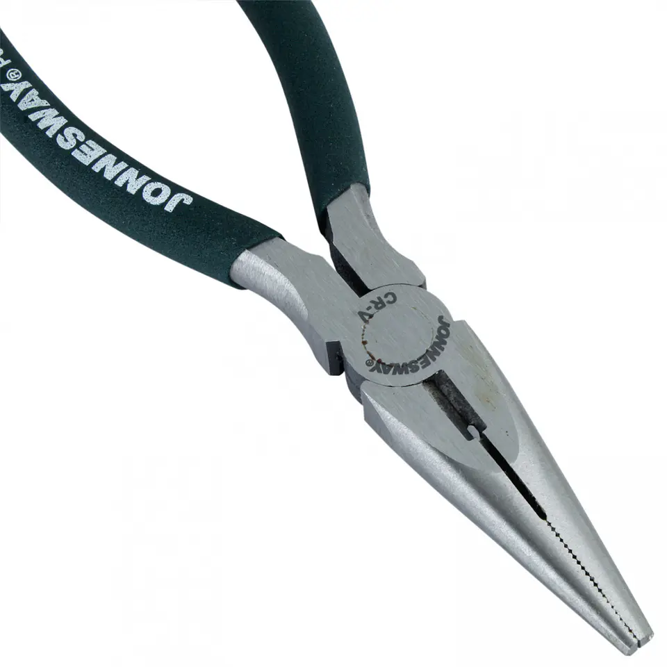 Alicate de punta larga con cortador Jonnesway P066A – 6 pulgadas 4