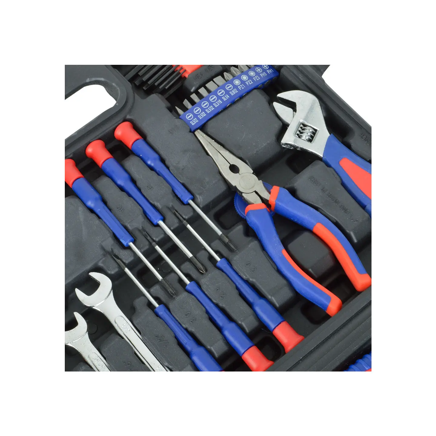 Juego de herramientas combinadas 165 piezas – Workpro 4