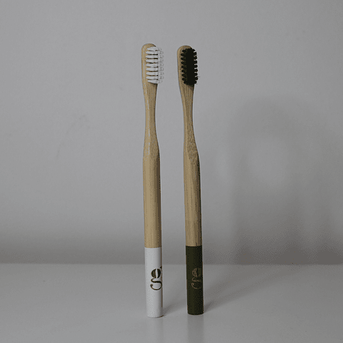 Escova de Dentes em Bambu - Grums