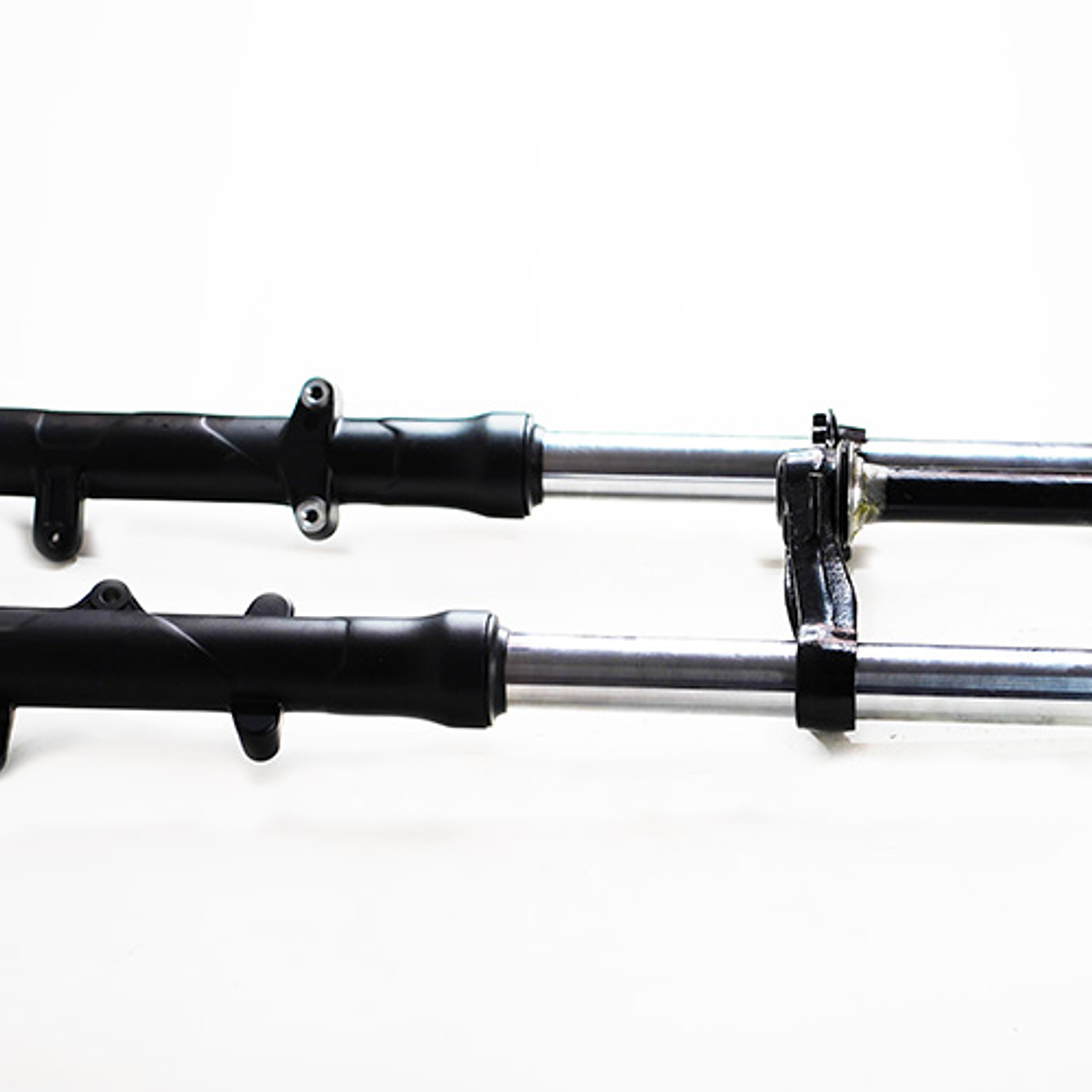 BARRA DELANTERA BAJAJ PULSAR200NS 1