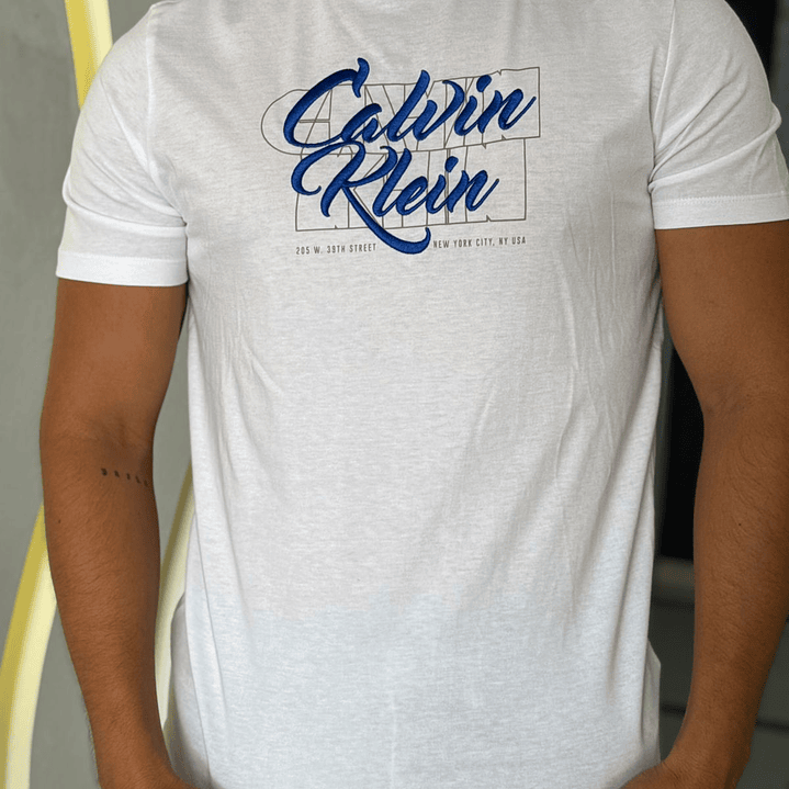CAMISETA 30 CALVIN KLEIN  2