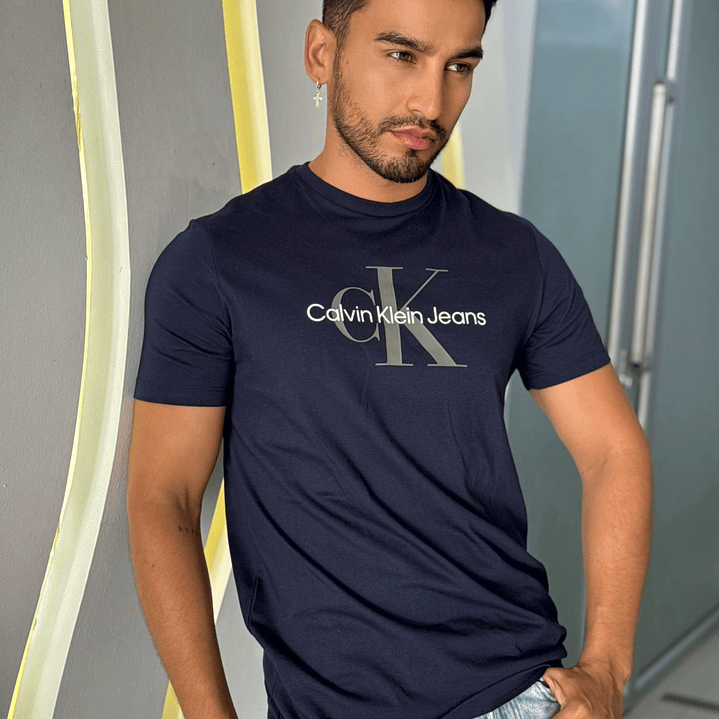CAMISETA MONOLOGO HERO NAVY 1