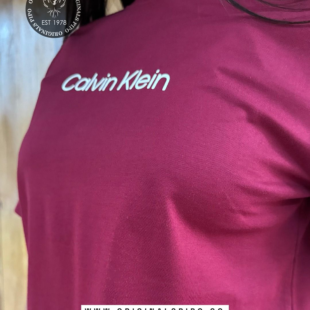 CAMISETA MONOGRAM VINOTINTO  5