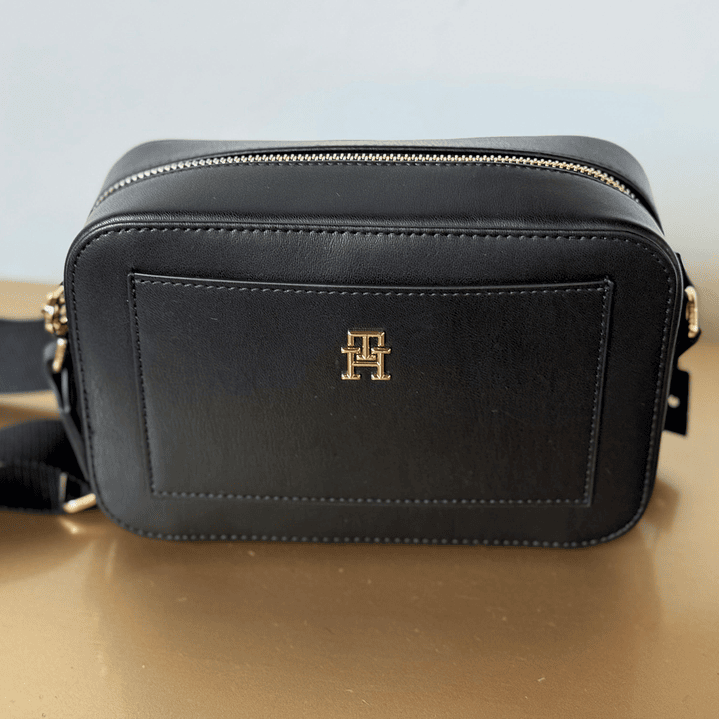 TH CAMERA DISTINCT  4