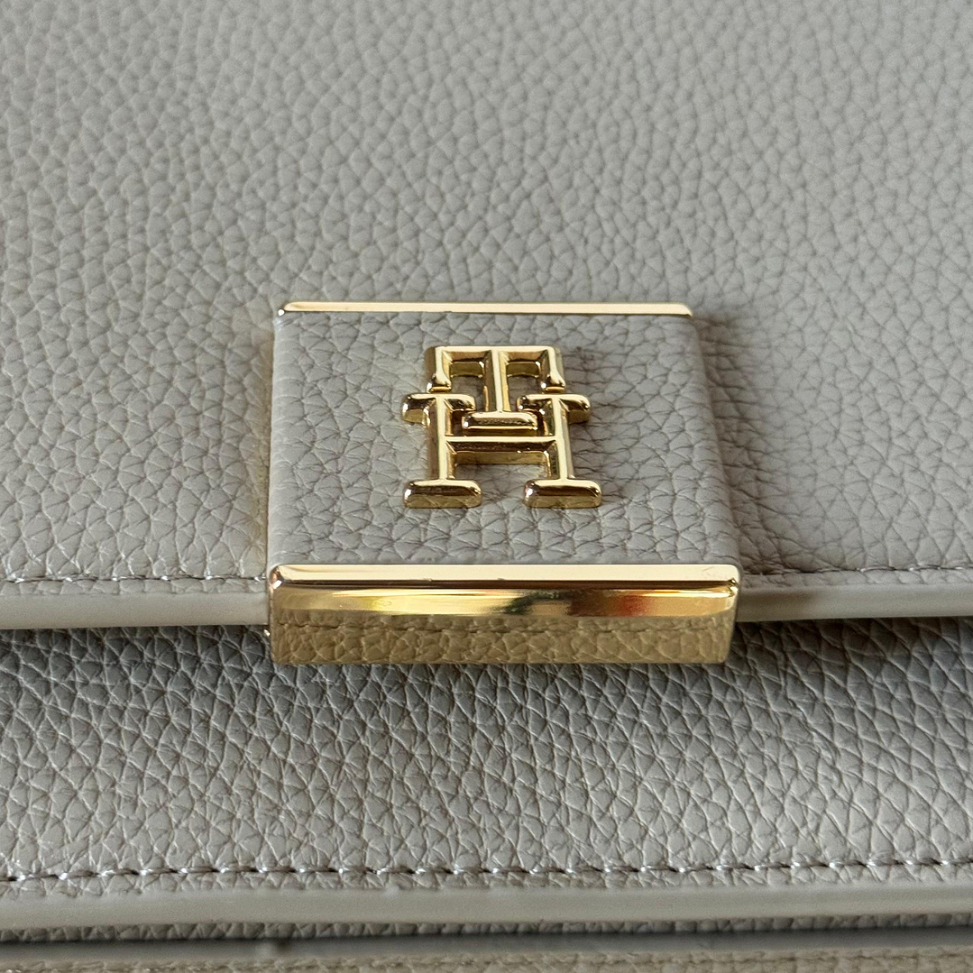 TH BAG ELEGANT BEIG 4