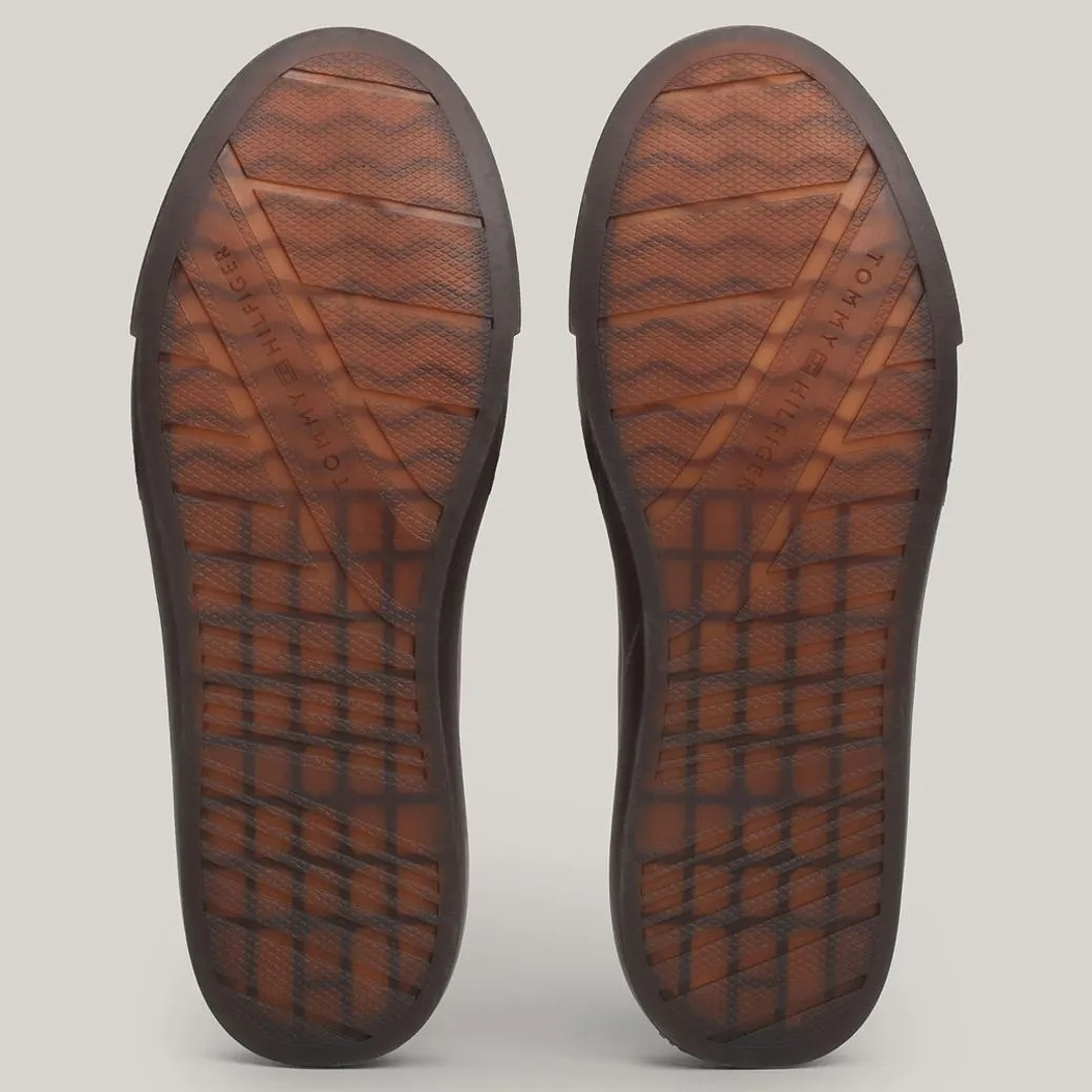 TH CUPSET TERRACE WHITE 5