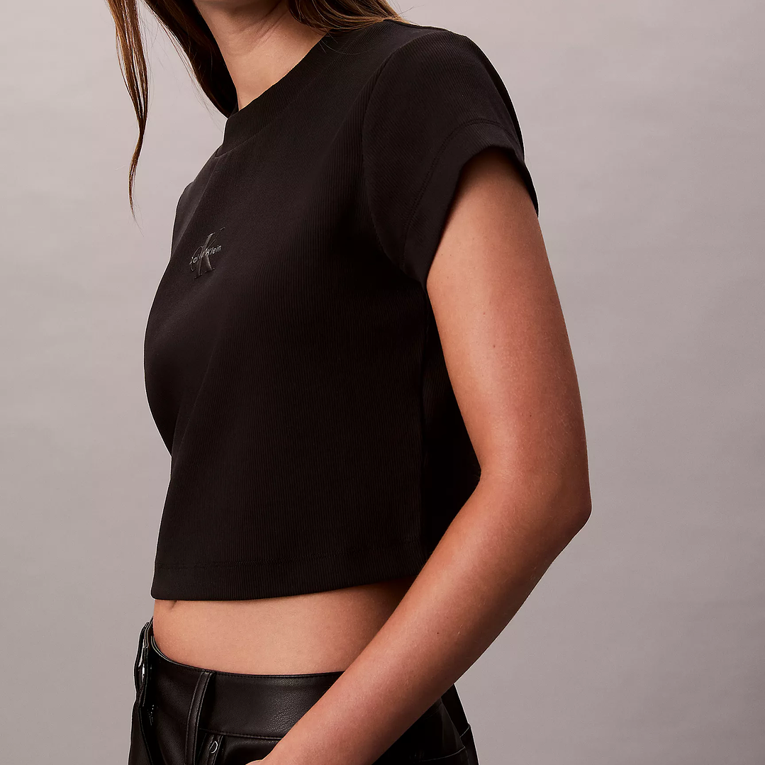 CK CAMISETA BABY TEE BLACK 2