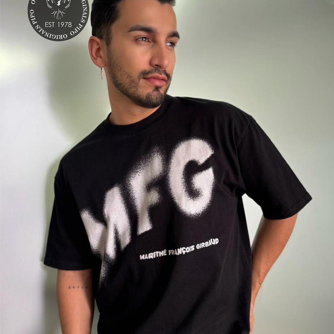 CAMISETA LE MONARQUÉ GRAF BLACK  1