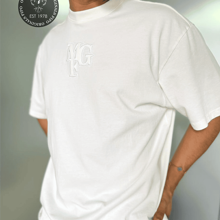 CAMISETA LE MONARQUÉ CREMA  2