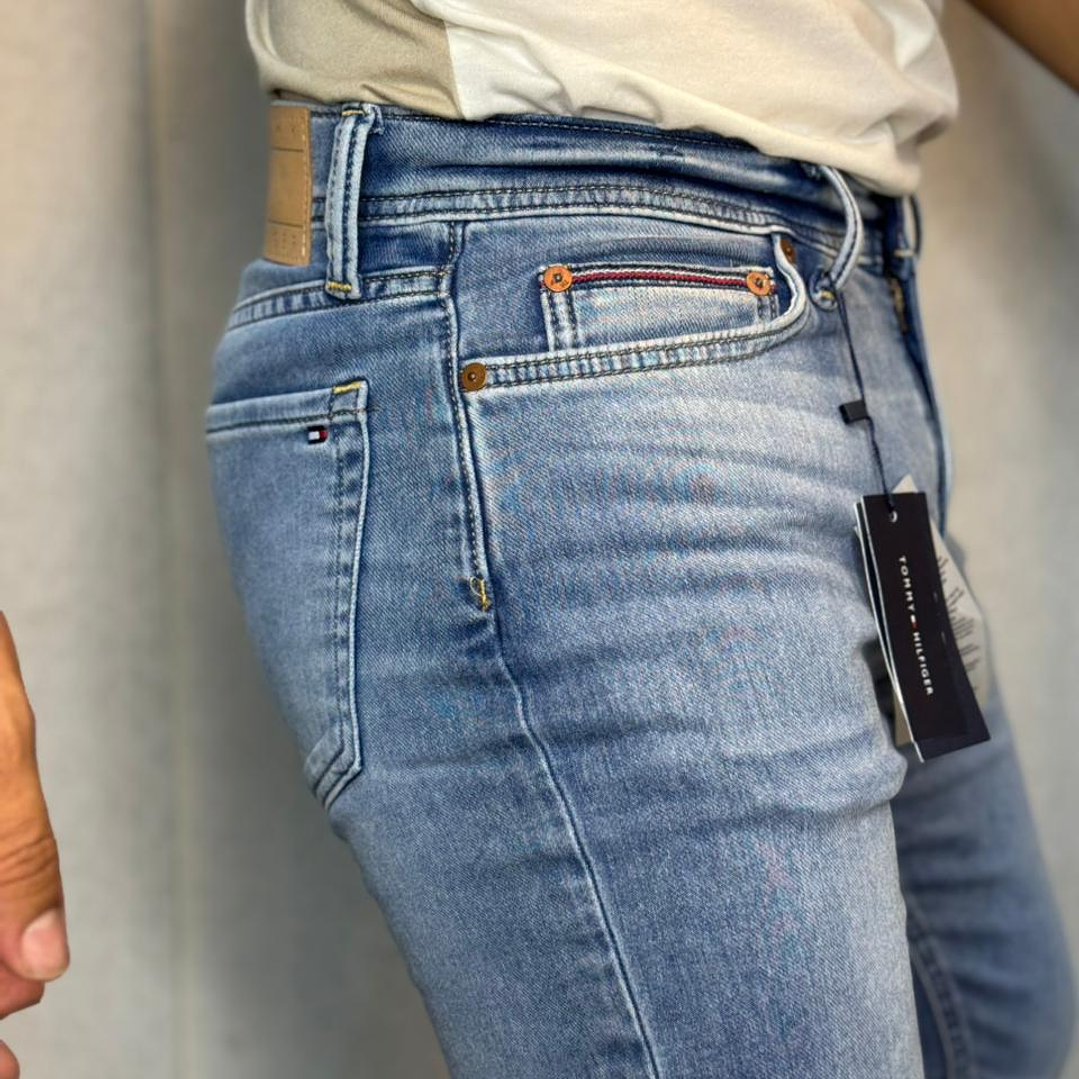 TH JEANS SLIM ULTRA SFT WASH MEDIUM 2