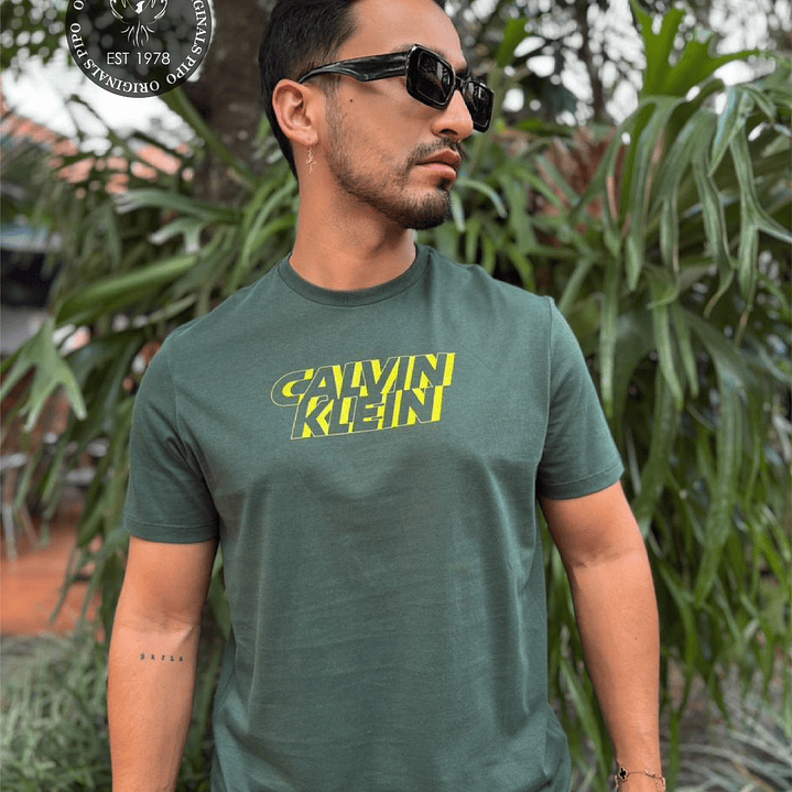 CK CAMISETA GRAPHIC CLASSIC GREEN  1