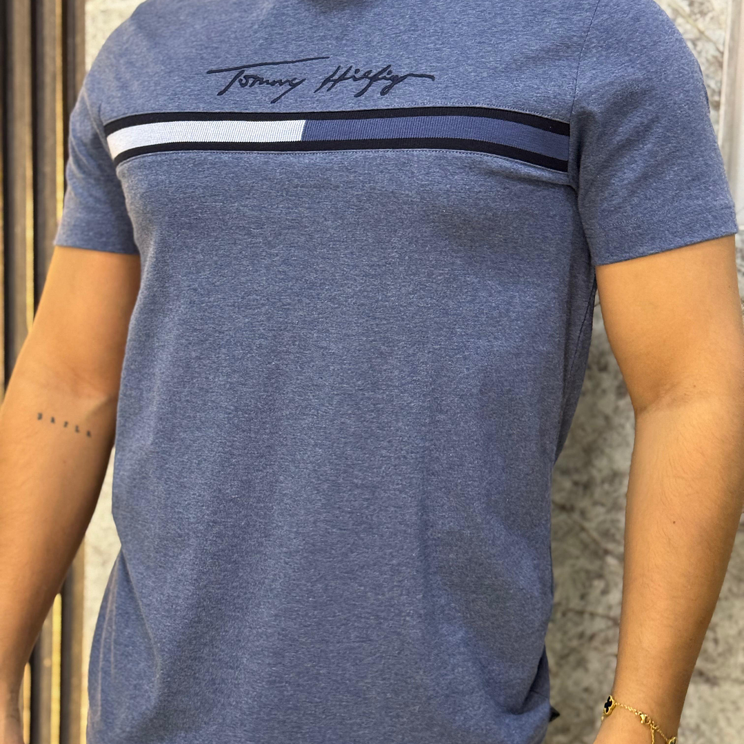 BANDERA TOMMY FIRMA AZUL MARINO 2