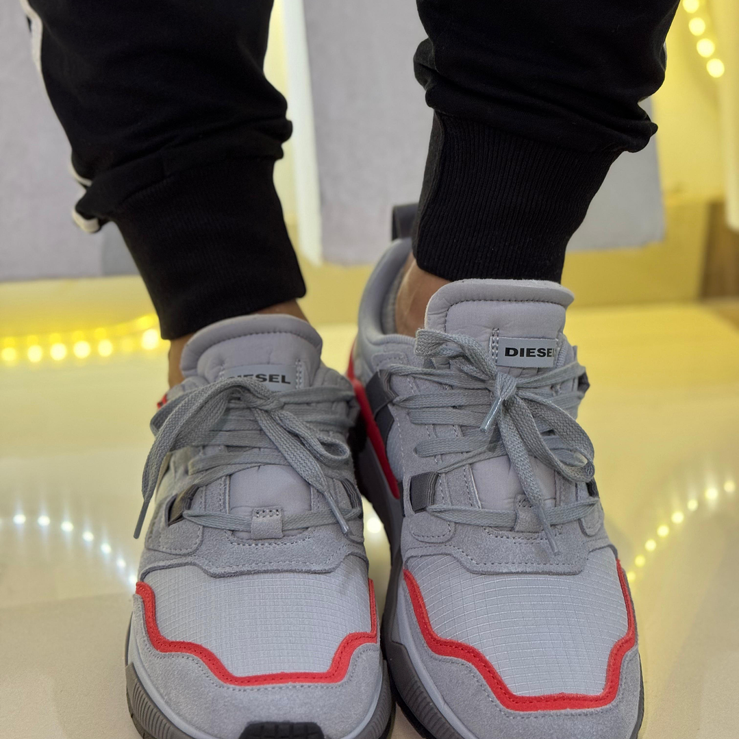 DIESEL S-BRENTHA GRIS-ROJO 4