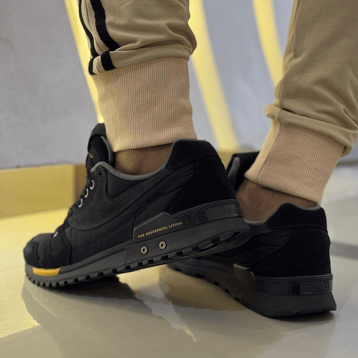 DIESEL ABSOLUTE NEGRO-NARANJA  2