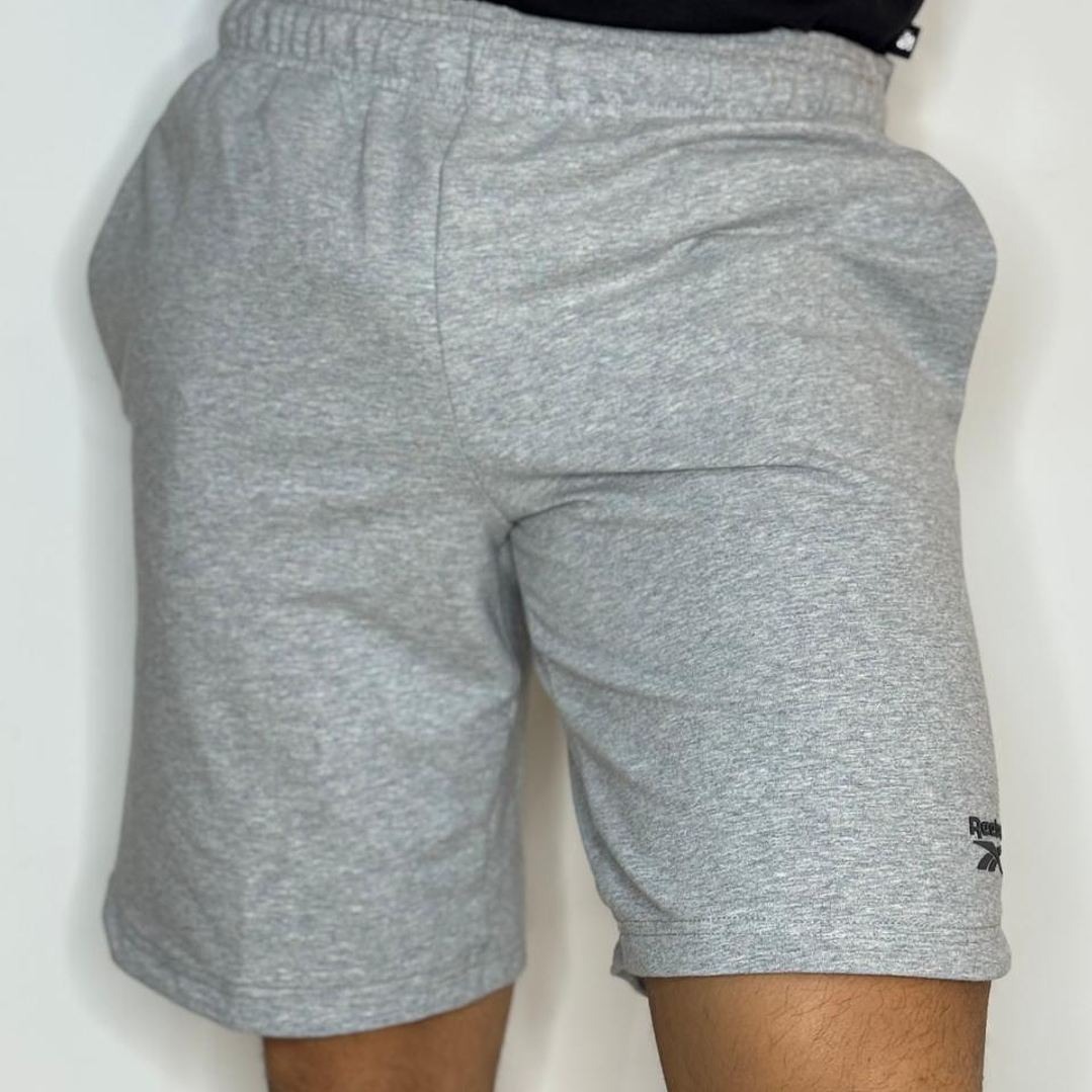 PANTALONETA REEBOK EVERYDAY GRIS 1