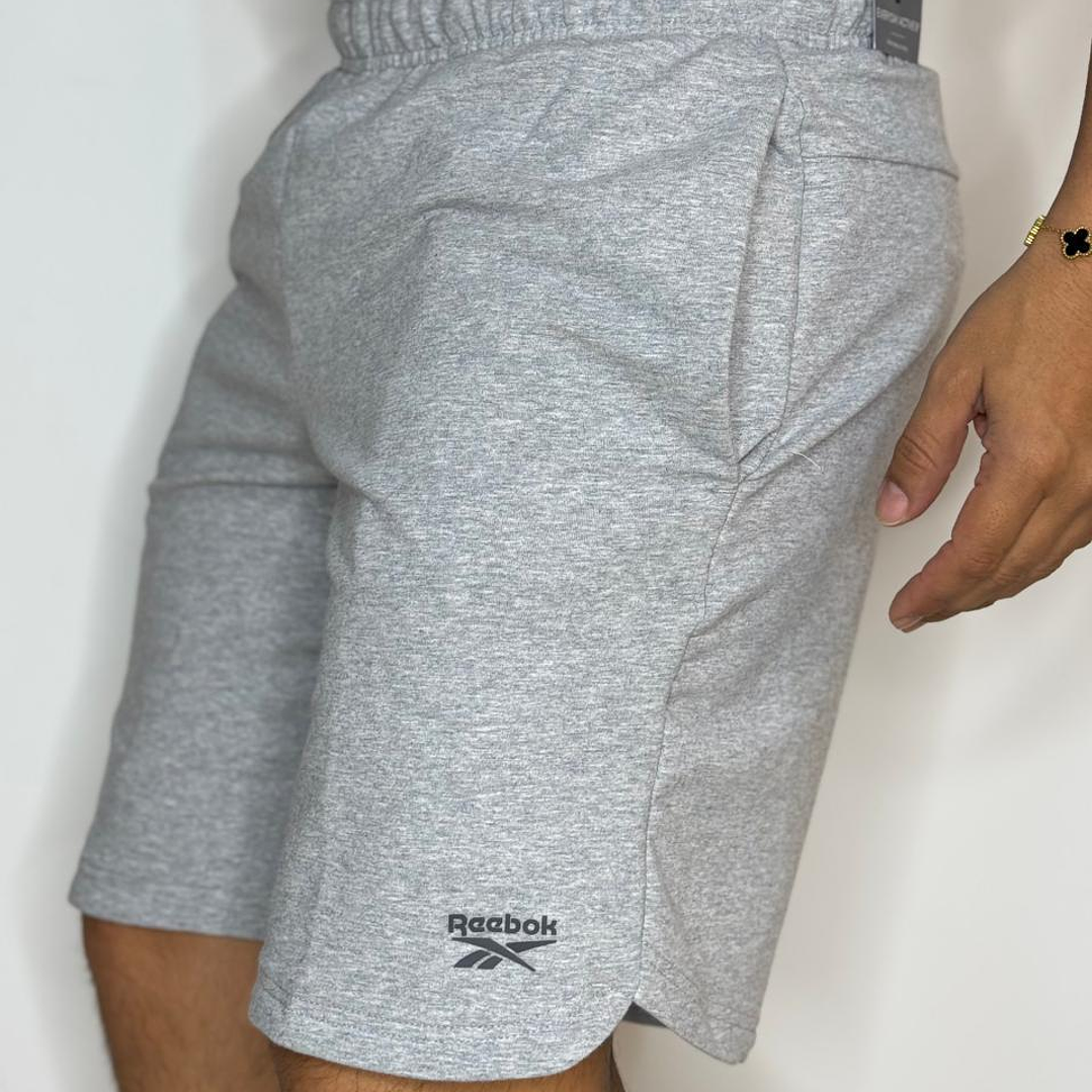 PANTALONETA REEBOK EVERYDAY GRIS 2