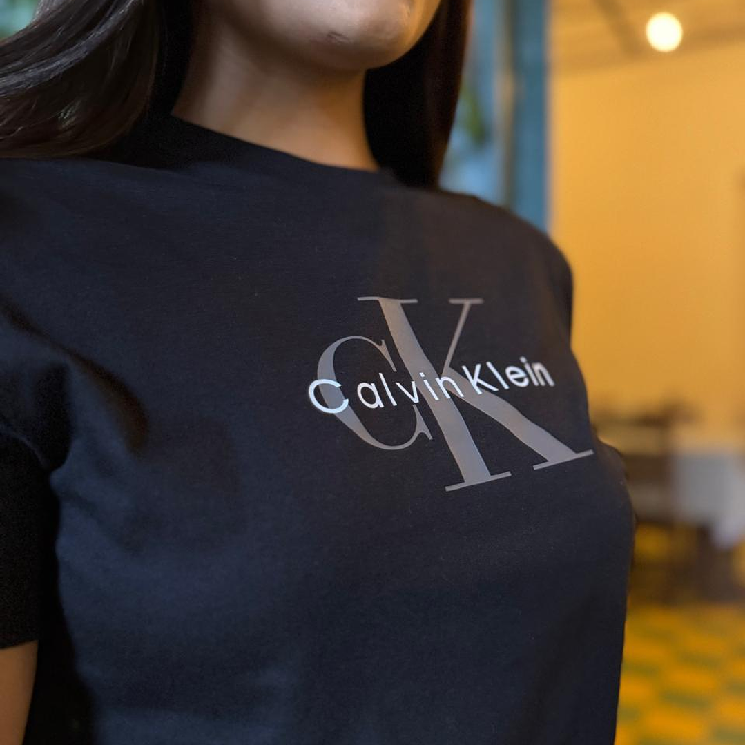 CK CAMISETA FLEECE CROPPED  3