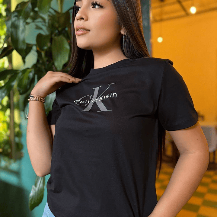 CK CAMISETA FLEECE CROPPED  1